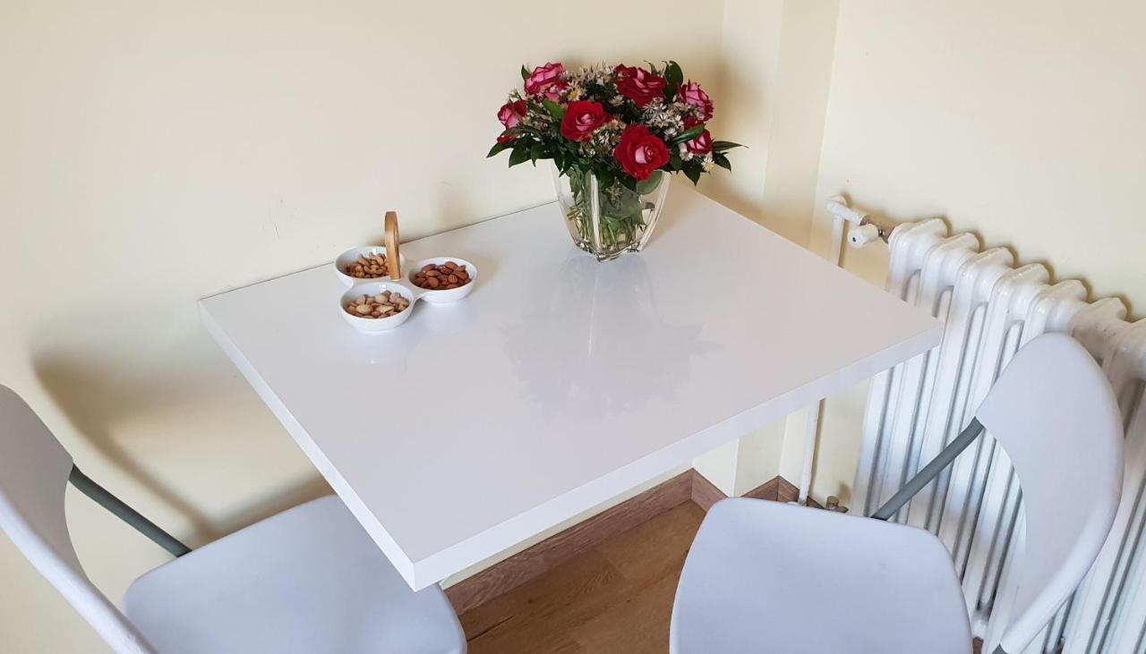 Bella Vita Apartment Belgrado Buitenkant foto